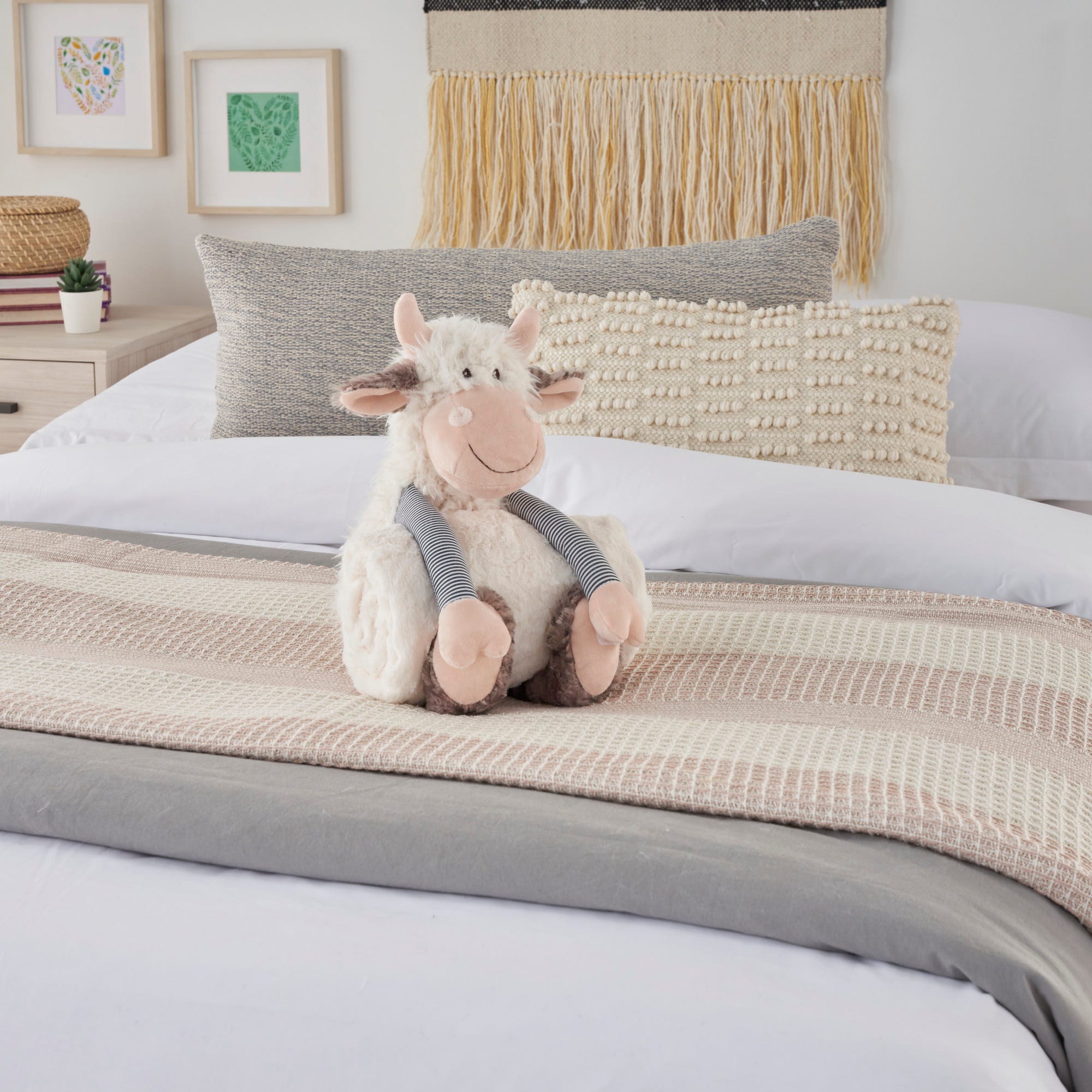 Mina victory home accents by nourison top