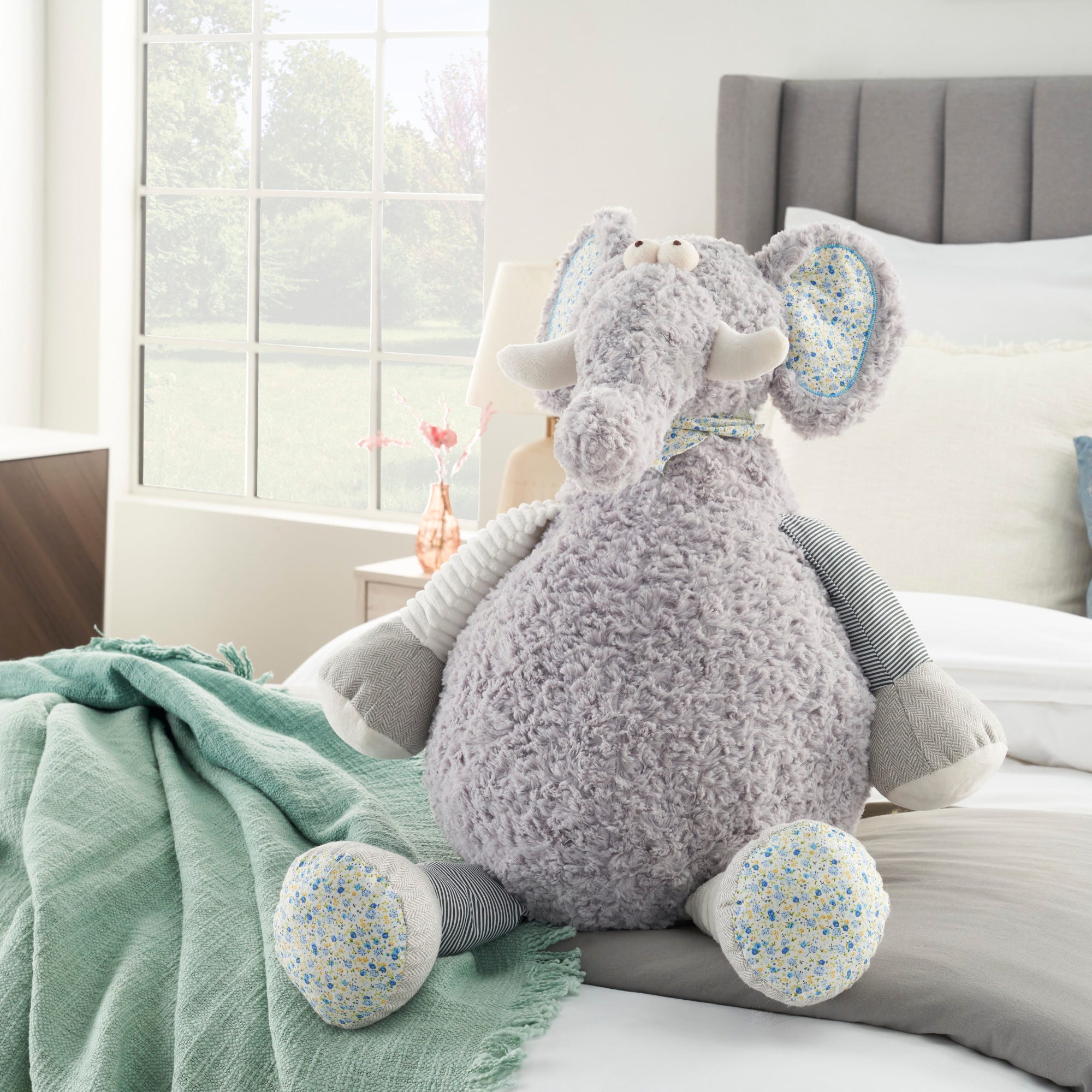 PLUSH LINES N3006 GREY 22 X 26 PLUSH ANIMAL